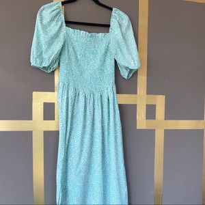 Smock dress with puff sleeves